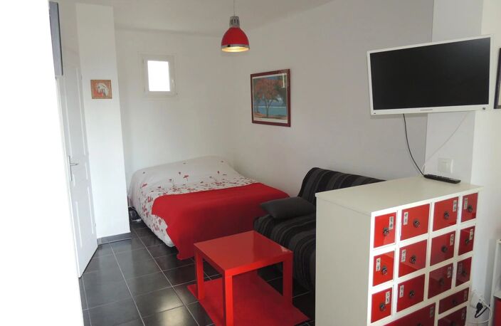 STUDIO 20 m² SAINT CLAIR / LE LAVANDOU / VUE MER — photo 4