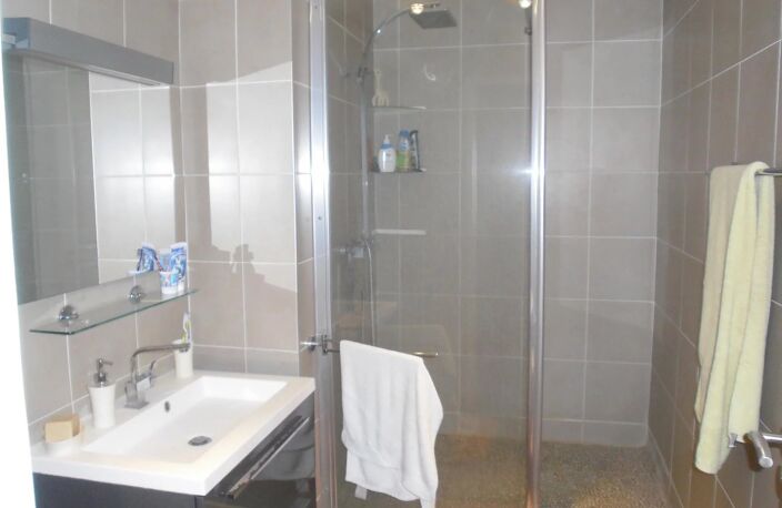 Bien vendu : Appartement  Reims (51100) — photo 5