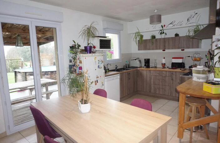 MAISON 4 CHAMBRES EN CAMPAGNE — photo 4