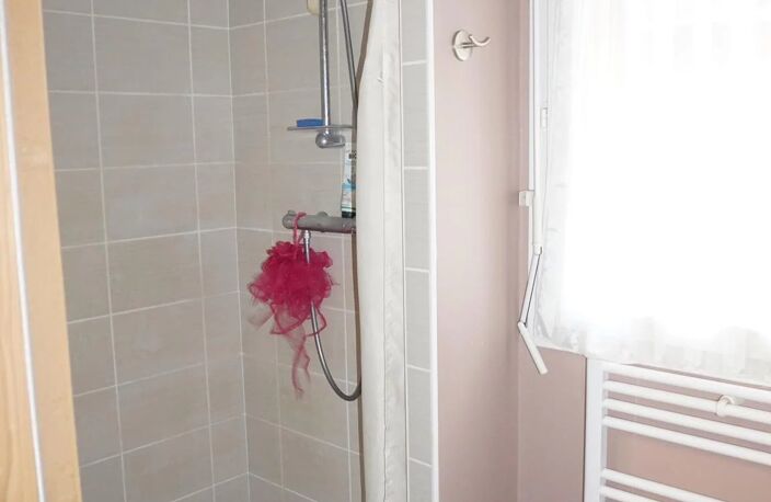 MAISON 4 CHAMBRES EN CAMPAGNE — photo 5
