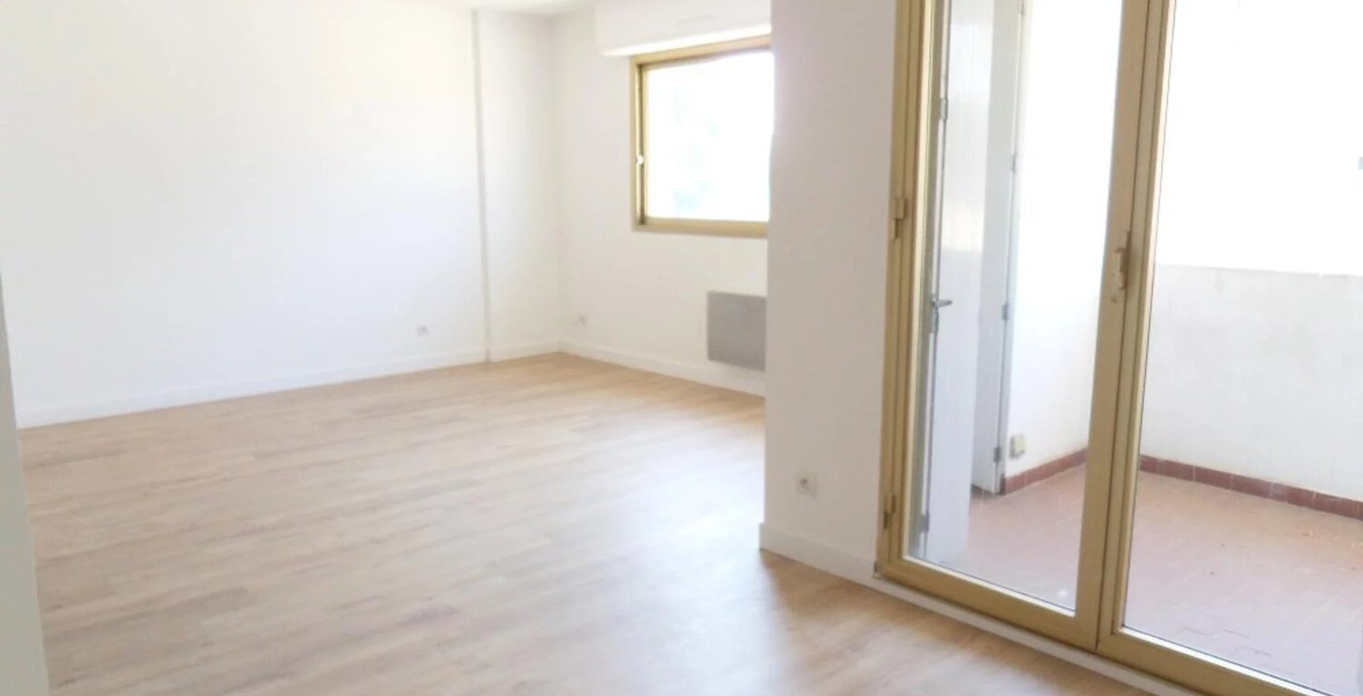 Bien vendu : Appartement  Salon-de-Provence (13300) — photo 1