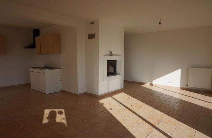 Maison de 2003 4 chambres 800m² de terrain — photo 2