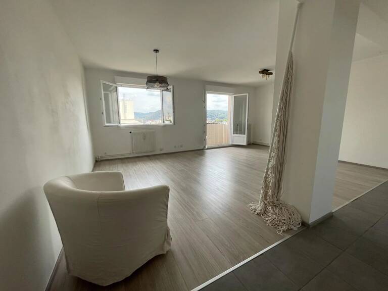 Appartement 4 pièces  à vendre  — photo 1