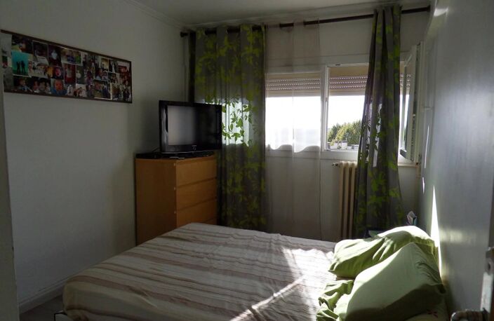Bien vendu : Appartement  Salon-de-Provence (13300) — photo 2