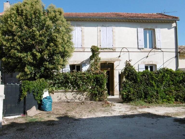 AU CŒUR DU VILLAGE - BELLE BÂTISSE ANCIENNE — photo 1