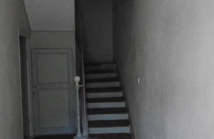 AU CŒUR DU VILLAGE - BELLE BÂTISSE ANCIENNE — photo 3