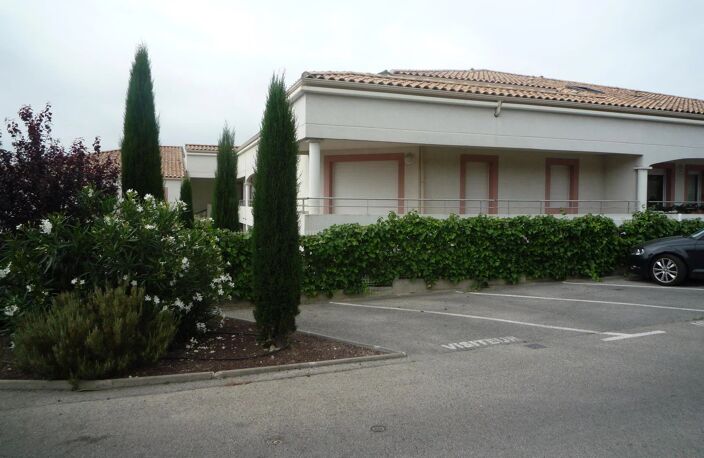 Bien vendu : Appartement  Salon-de-Provence (13300) — photo 2