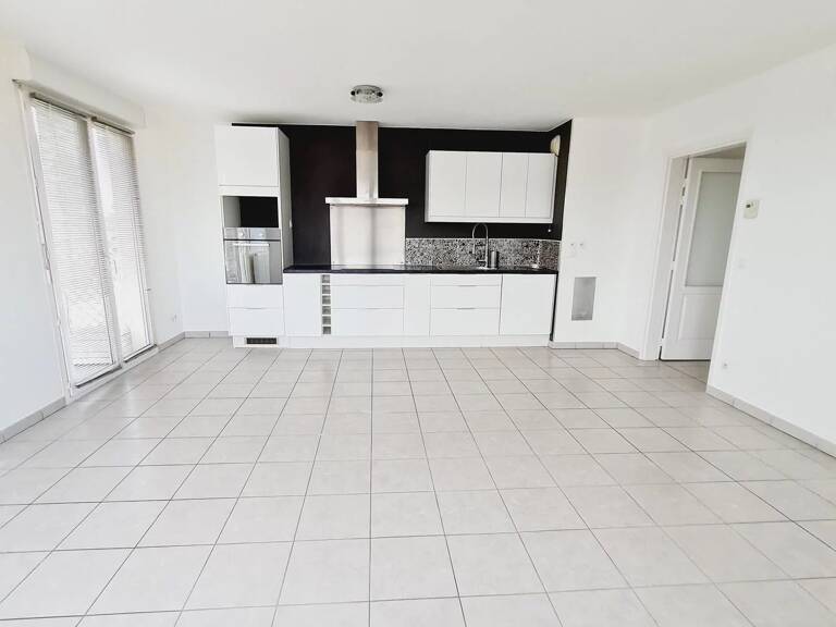 APPARTEMENT T3 VAULX EN VELIN — photo 1