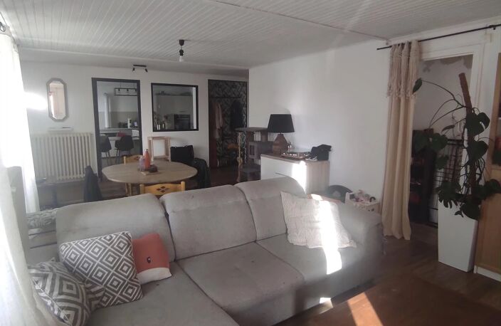 Maison en pierres 3 chambres garage terrain 1200M² — photo 4