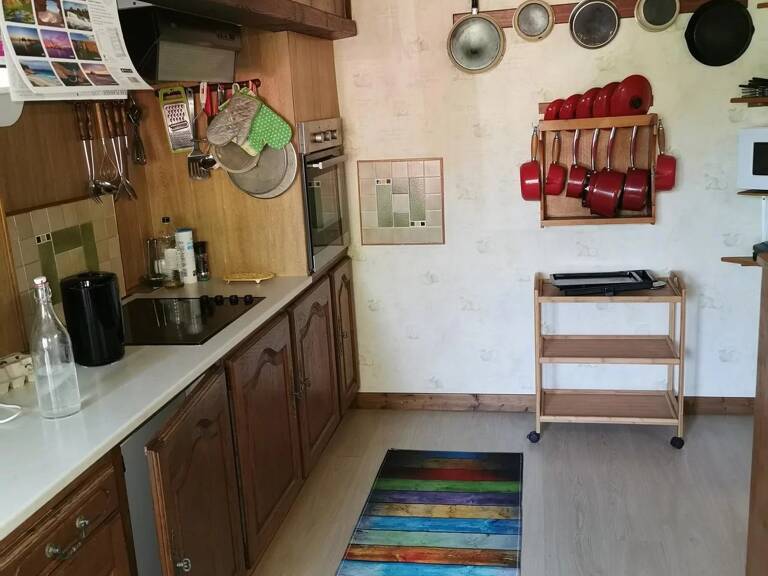 PROPRIÉTÉ, SITUÉE AU CALME DANS UN HAMEAU PROCHE D — photo 1