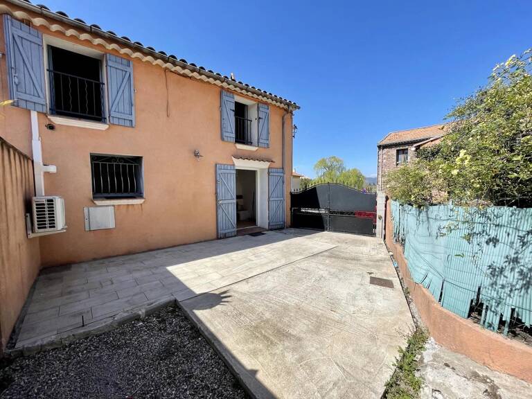 MAISON DE VILLAGE A RENOVER - ROQUEBRUNE — photo 1