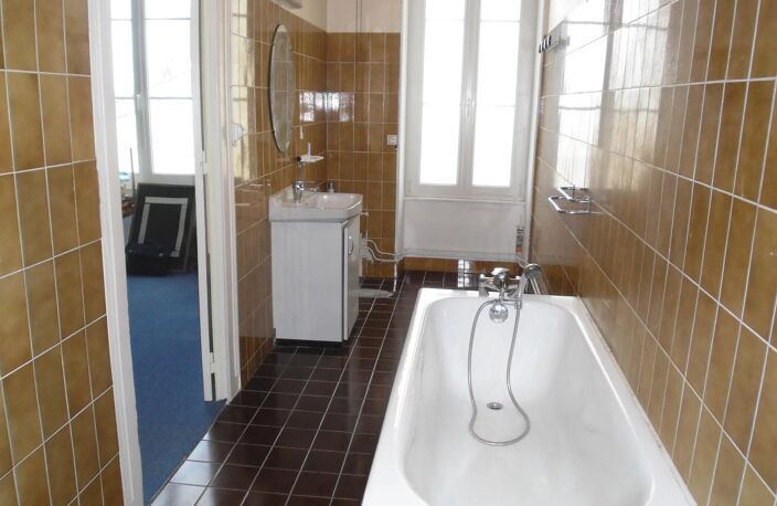 Bien vendu : Maison  Reims (51100) — photo 5