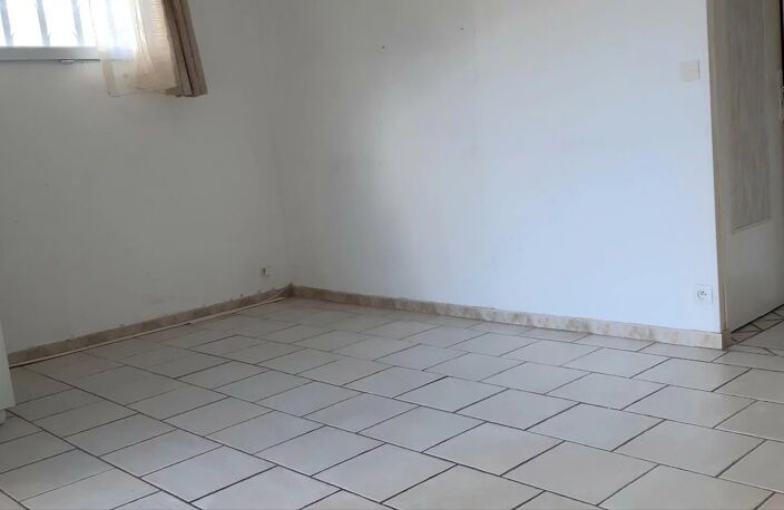 EXCLUSIVITE CAVALAIRE T2 RdJ PROCHE CV et PLAGE — photo 2