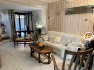 LORGUES  -  DUPLEX ATYPIQUE T3 avec TERRASSE — photo 4