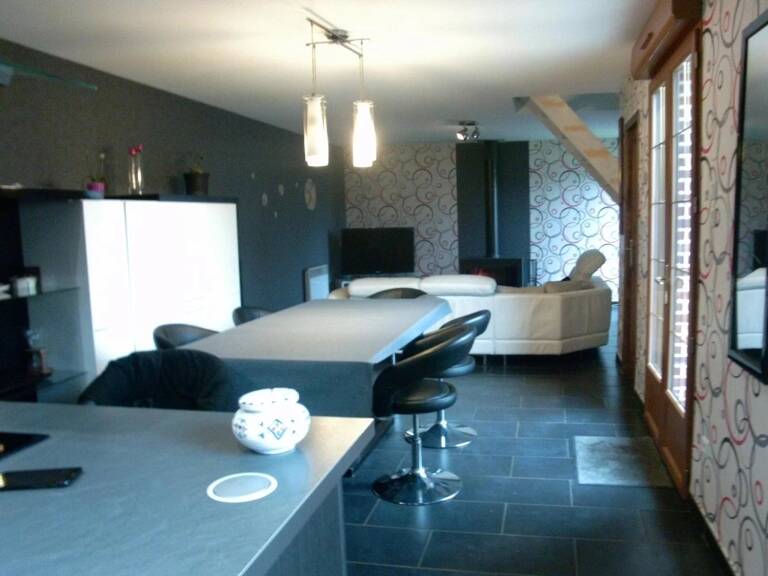 Maison 6 pièces  à vendre  — photo 1