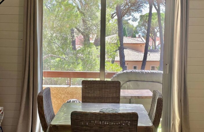 ST RAPHAEL- les Golfs Valescure. DUPLEX AVEC GARAG — photo 2