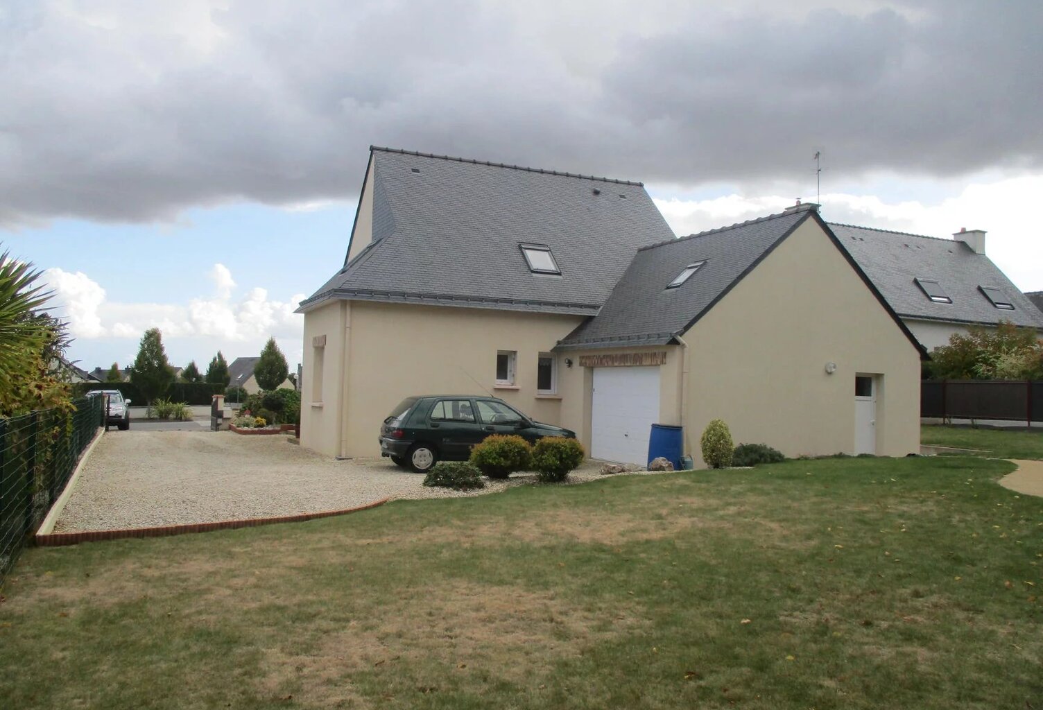 Maison vie de plain-pied 4 ch garage — photo 1