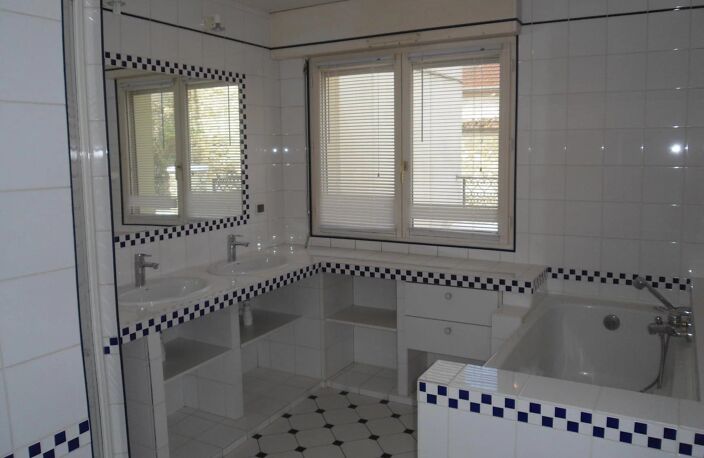 Bien vendu : Maison  Trigny (51140) — photo 4