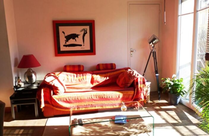 Bien vendu : Appartement  Marseille 5 (13005) — photo 2