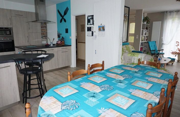 LOCMINE-GRANDE MAISON FAMILIALE 168 M² 2700 M² — photo 3