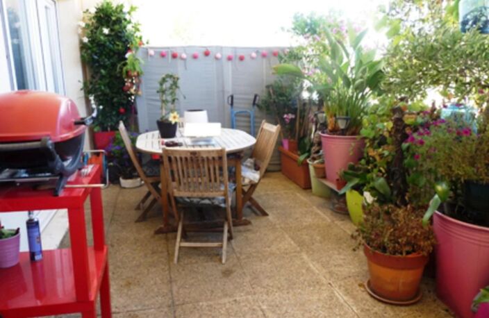 Bien vendu : Appartement  Marseille 2 (13002) — photo 3