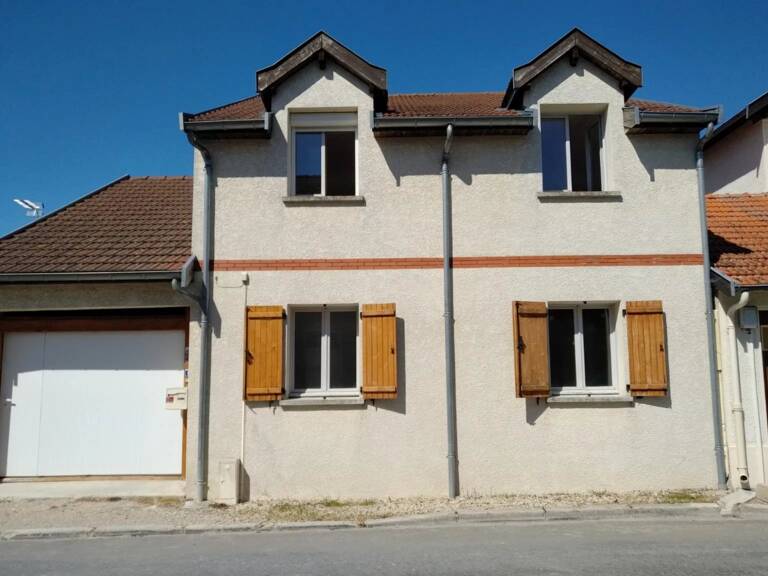 MAISON T6 - 20 MINUTES DE REIMS — photo 1