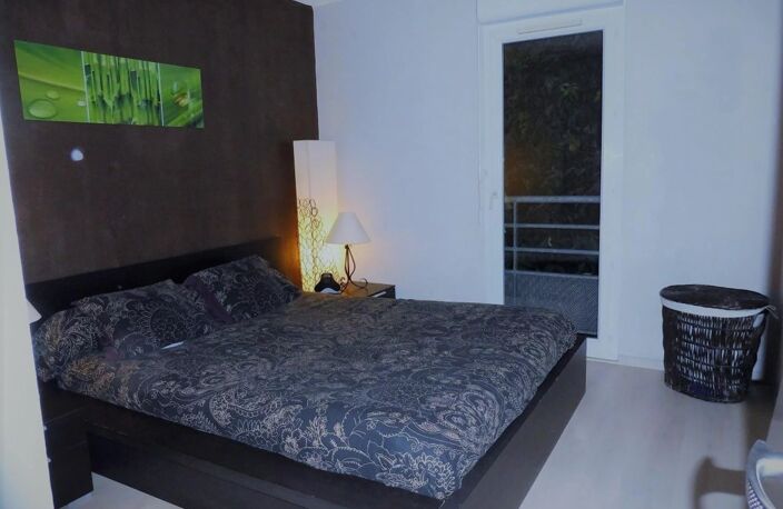 Bien vendu : Appartement  Salon-de-Provence (13300) — photo 2