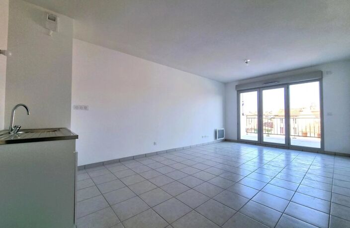 Appartement 3 pièces avec balcon et garage  . — photo 3