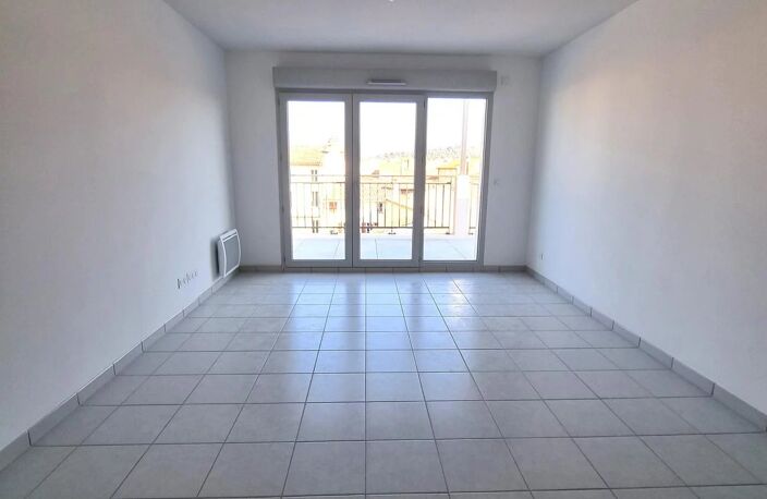 Appartement 3 pièces avec balcon et garage  . — photo 4