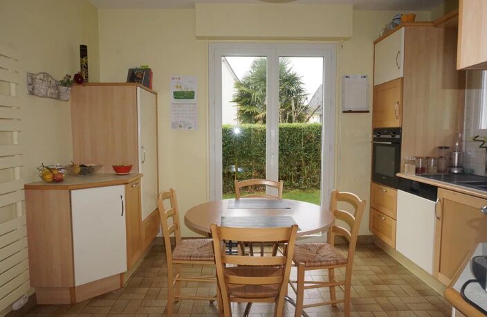 MAISON DE PLAIN-PIED - 4 CHAMBRES - GARAGE — photo 2