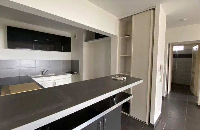 Bien vendu : Appartement  Cayenne (97300) — photo 5
