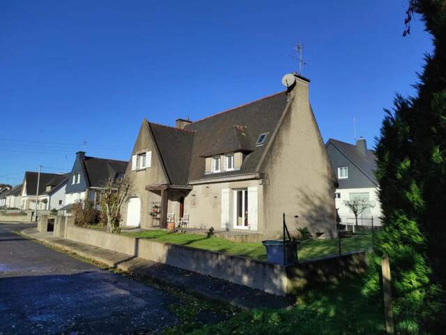 PONTIVY - MAISON 4 CHAMBRES - 125m² HABITABLES — photo du bien