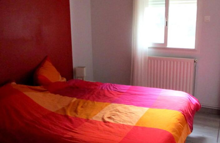 MAISON DE PLAIN PIED AVEC PARC ARBORE — photo 4