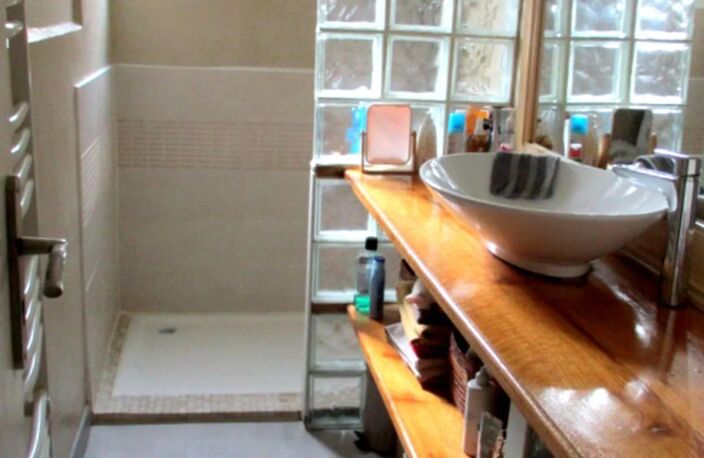 MAISON DE PLAIN PIED AVEC PARC ARBORE — photo 5