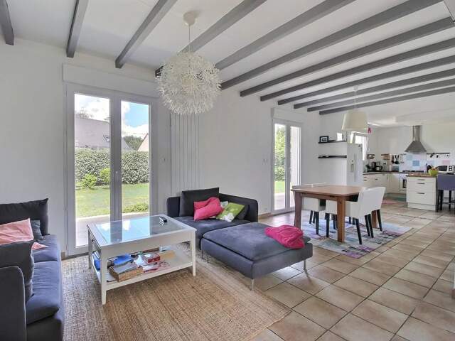 LESNEVEN MAISON T6 — photo du bien