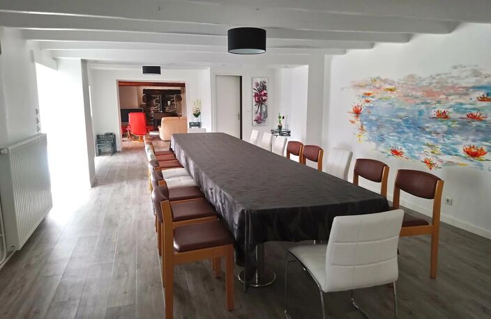 Longère 5 chambres piscine très bon état — photo 2