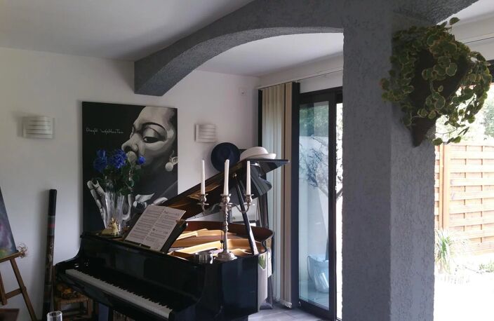 Bien vendu : Appartement  Saint-Raphaël (83700) — photo 5