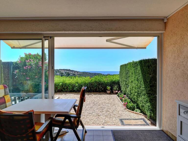 APPARTEMENT VUE MER en rez de jardin — photo 1