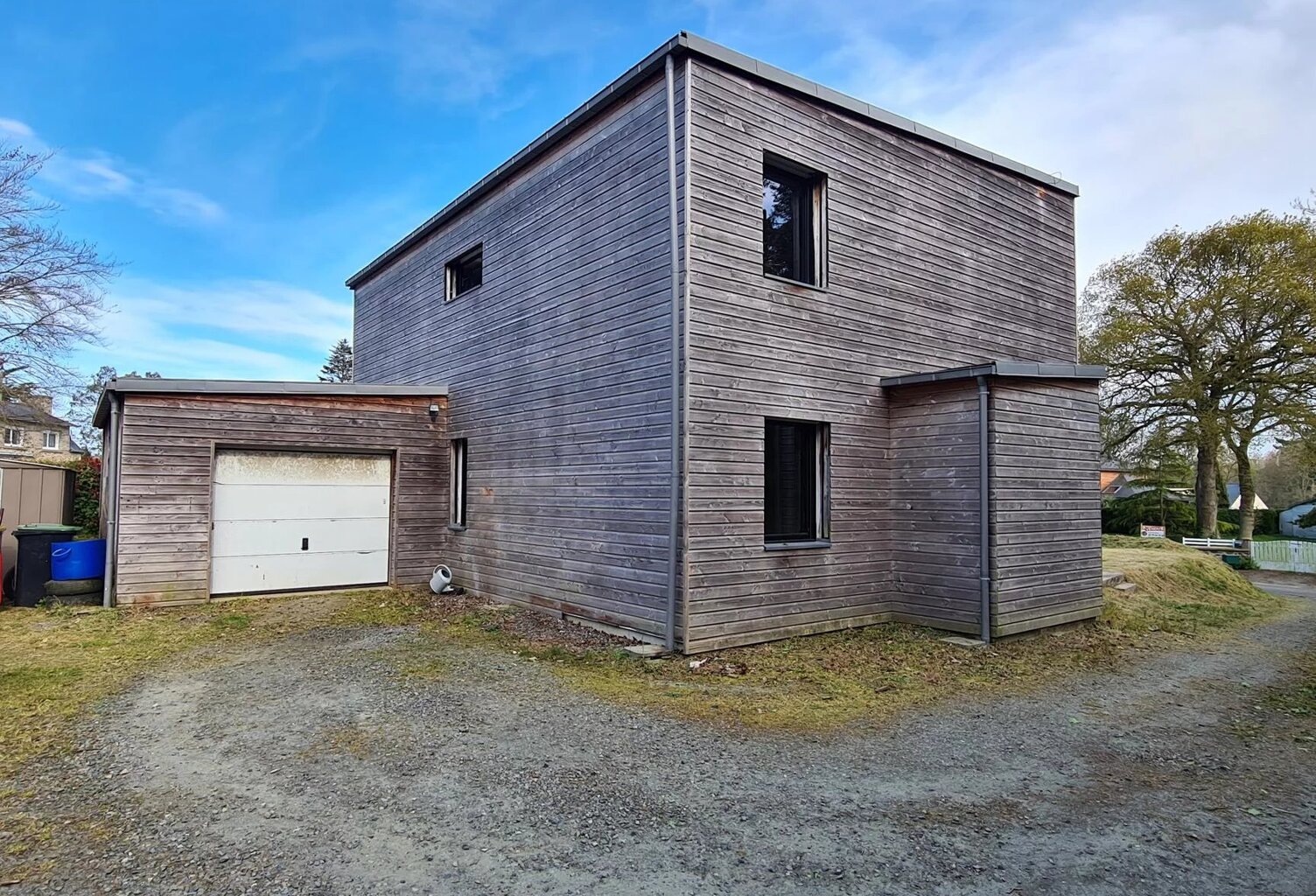MAISON OSSATURE BOIS SUR 900 m2 DE TERRAIN. — photo 1