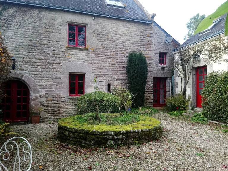 Maison du 17e s. + 2 gîtes — photo 1