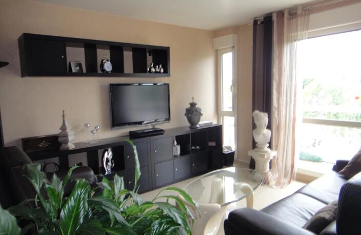 Bien vendu : Appartement  Reims (51100) — photo 2