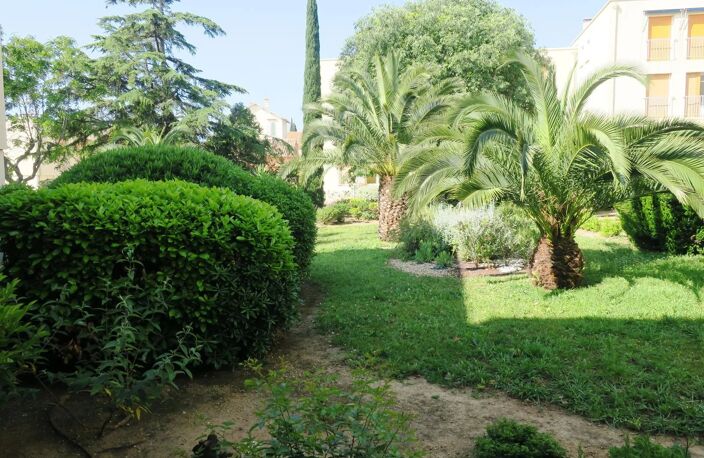 Bien vendu : Appartement  Carqueiranne (83320) — photo 3