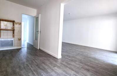 APPARTEMENT T5 AVEC 4 CHAMBRES ENTIEREMENT RÉNOVÉ — photo du bien