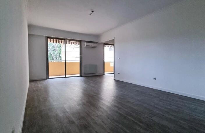 APPARTEMENT T5 AVEC 4 CHAMBRES ENTIEREMENT RÉNOVÉ — photo 2