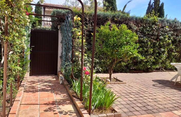 SOUS OFFRE -A L'ARGENTIERE - LA LONDE LES MAURES T — photo 2