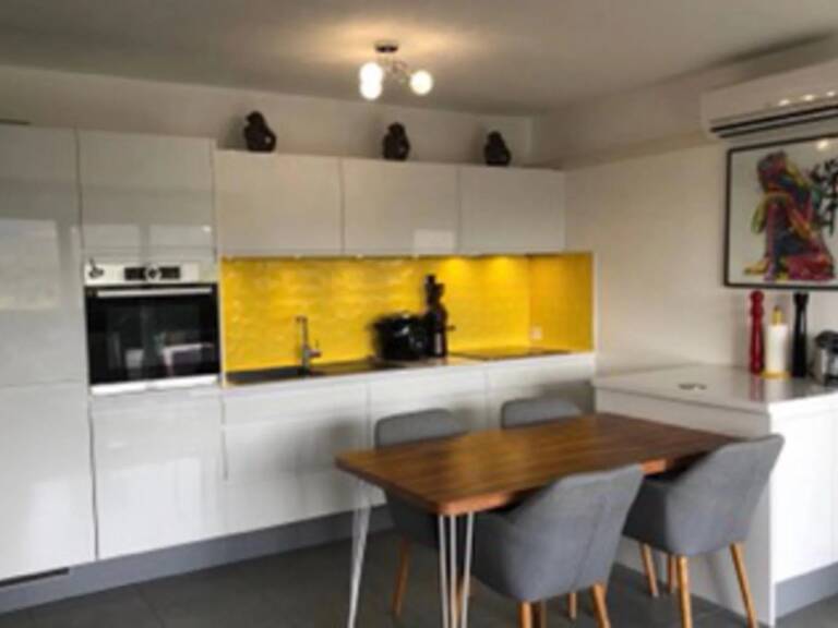 FREJUS - APPARTEMENT RECENT 62m² - 2 CHAMBRES — photo 1