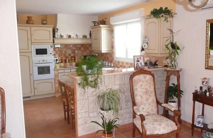 Bien vendu : Maison 101 m² Semussac (17120) — photo 4