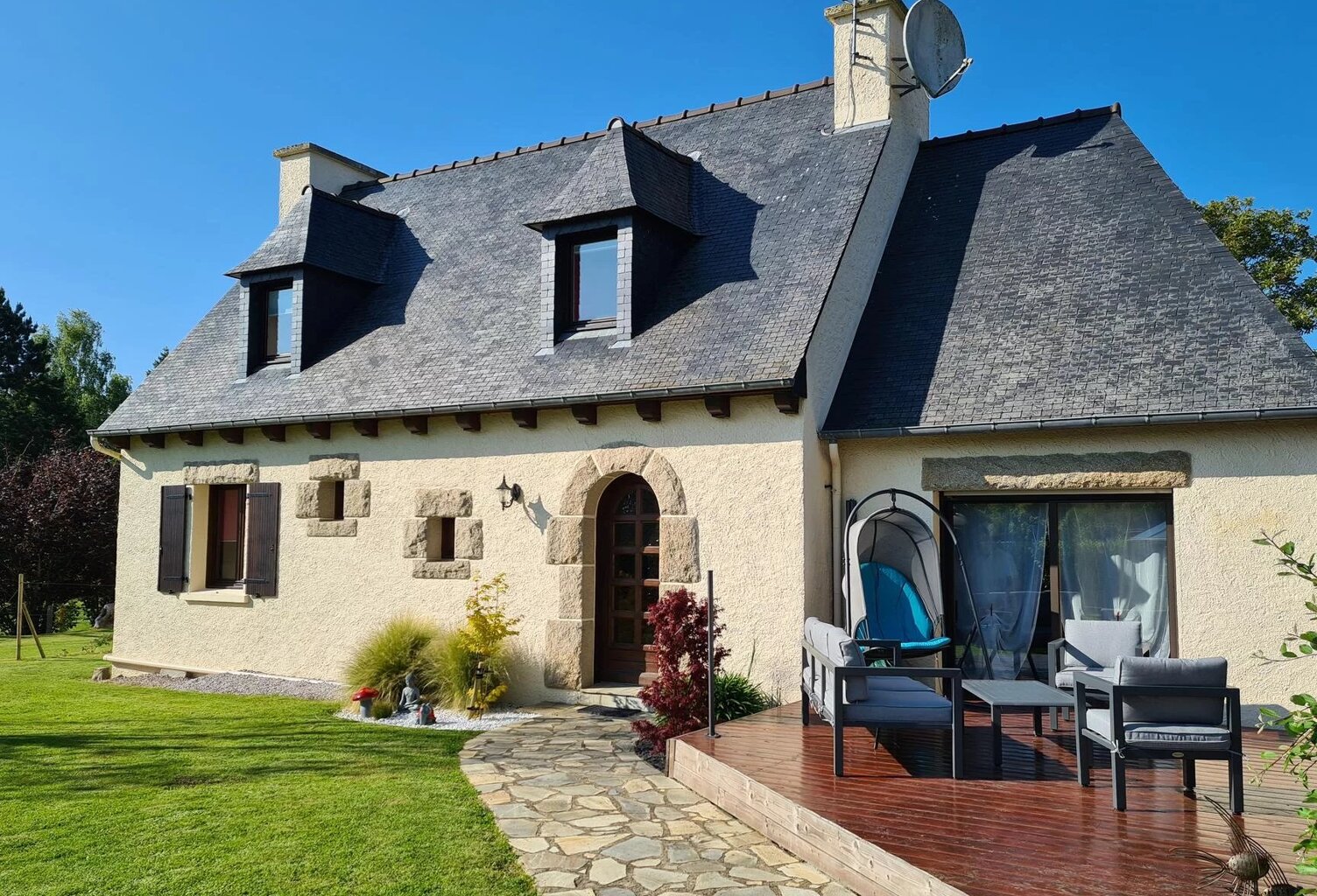 MAGNIFIQUE MAISON A PABU. — photo 1