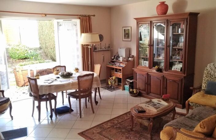 Bien vendu : Maison  Jouars-Pontchartrain (78760) — photo 3