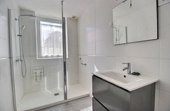 LANDERNEAU - BELLE LONGERE EN PIERRE 115 M² — photo 2